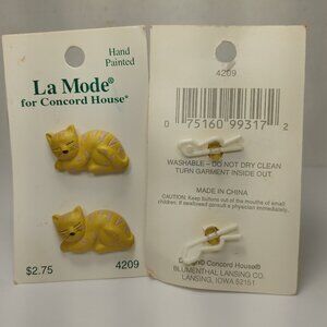 Buttons x4 ,cat buttons,La Mode #4209,hand pain